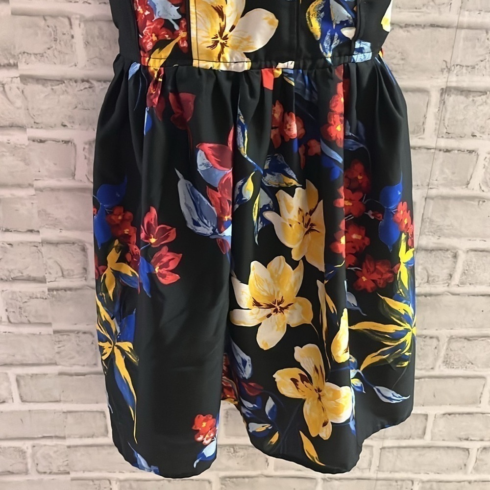 Bog Collective Floral Print Spaghetti Strap Short Dress-size small, with pockets - Picture 3 of 6